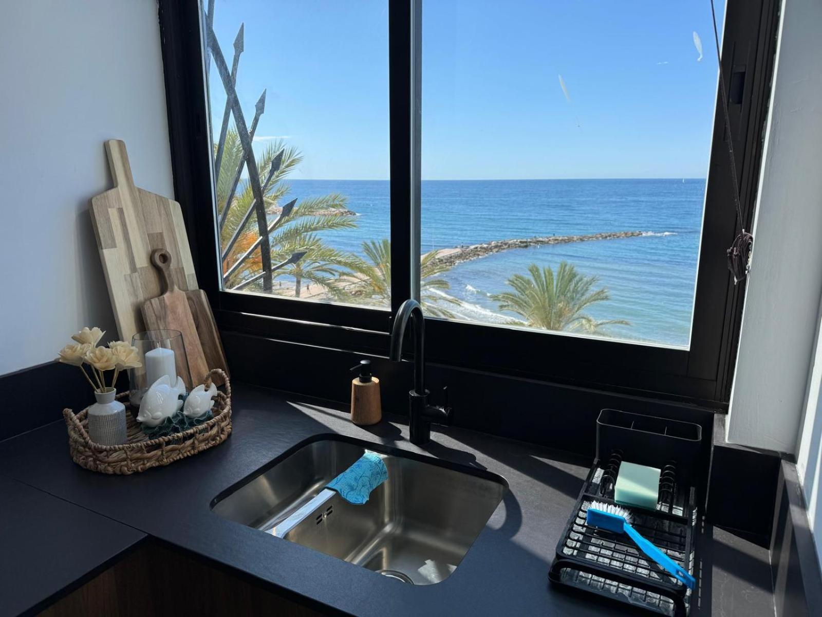 Marbella Beachfront Apartment Exterior foto